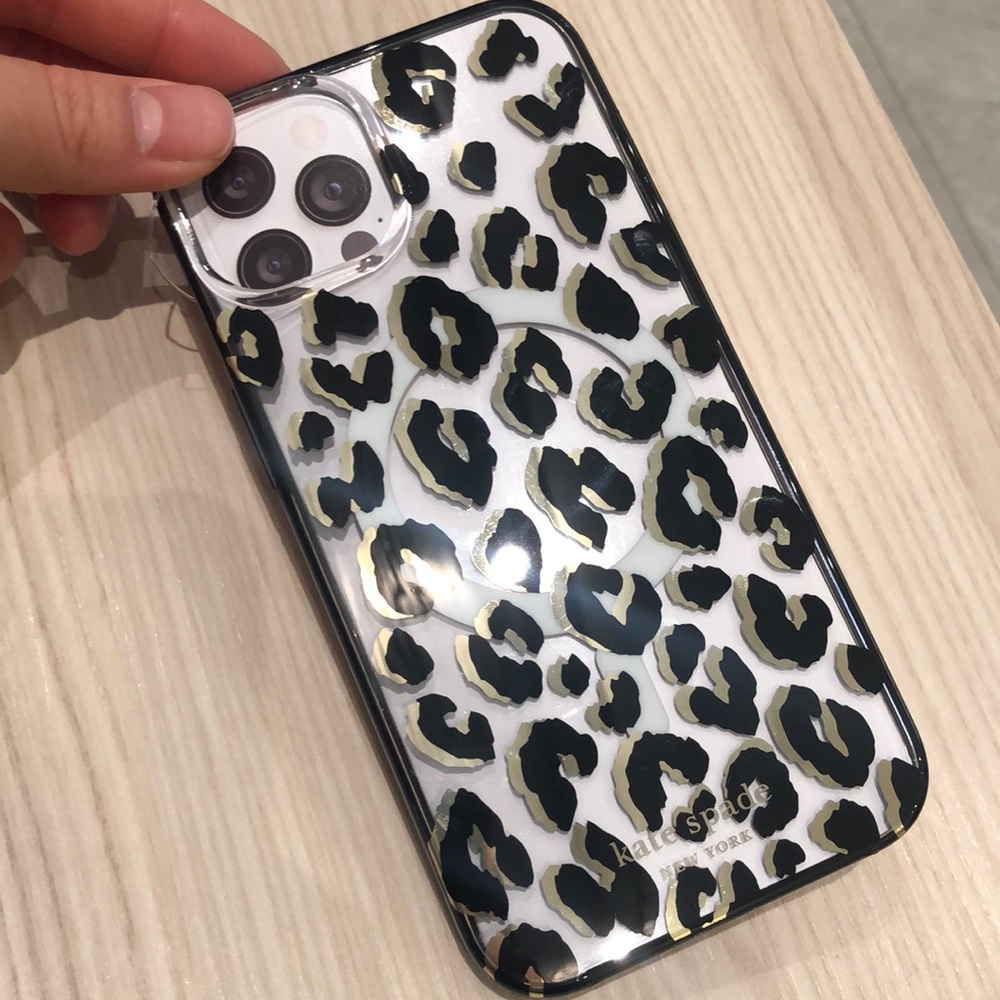 NEW Kate Spade iPhone13 MagSafe Case